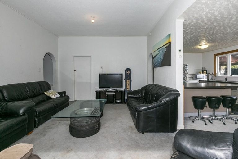 Photo of property in 64 Charles Street, Westshore, Napier, 4110