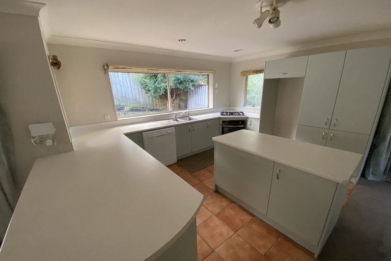 Photo of property in 1/15 Roys Road, Weymouth, Auckland, 2103