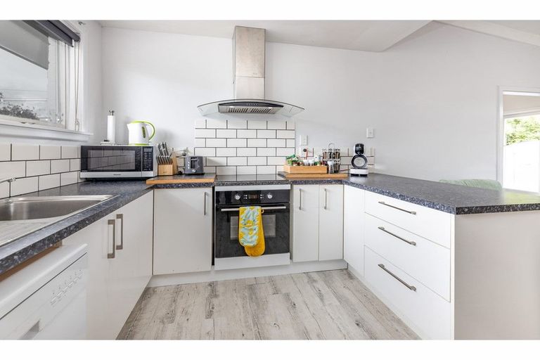 Photo of property in 181 Palmers Road, New Brighton, Christchurch, 8083