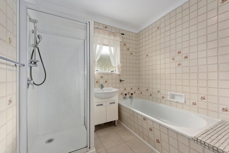 Photo of property in 13 Dakota Grove, Totara Park, Upper Hutt, 5018