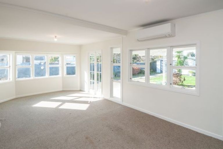 Photo of property in 12 Waverley Street, Elgin, Gisborne, 4010