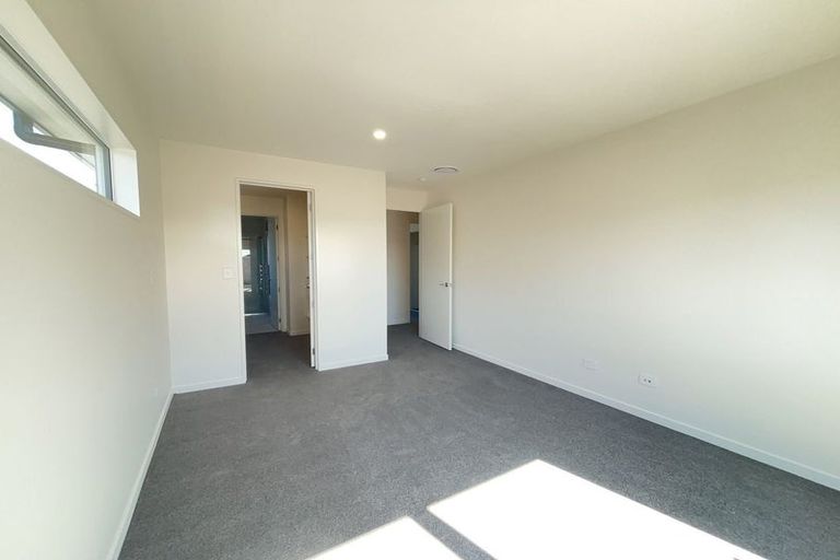 Photo of property in 31 Te Kanawa Lane, Rolleston, 7615