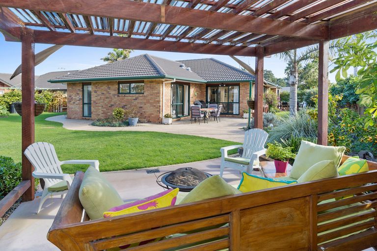 Photo of property in 77 Palm Beach Boulevard, Papamoa Beach, Papamoa, 3118