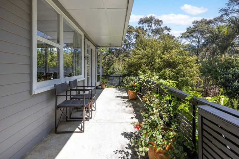 Photo of property in 1060 Sandspit Road, Sandspit, Warkworth, 0982