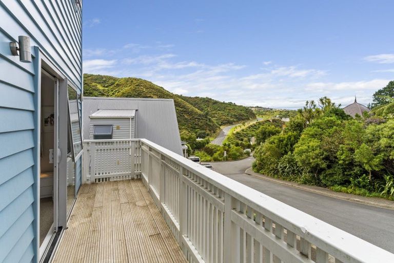 Photo of property in 10a Rarangi Way, Owhiro Bay, Wellington, 6023