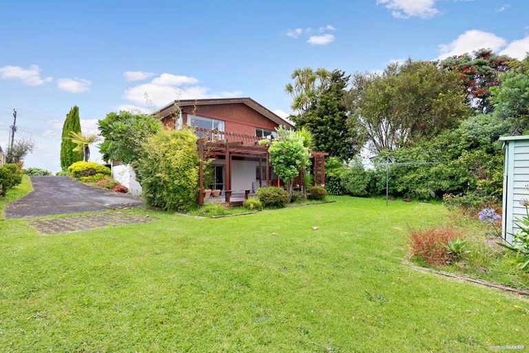 Photo of property in 108 Sunset Road, Unsworth Heights, Auckland, 0632
