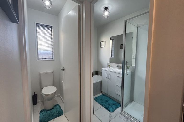 Photo of property in 2/21a Fenhall Street, Russley, Christchurch, 8042