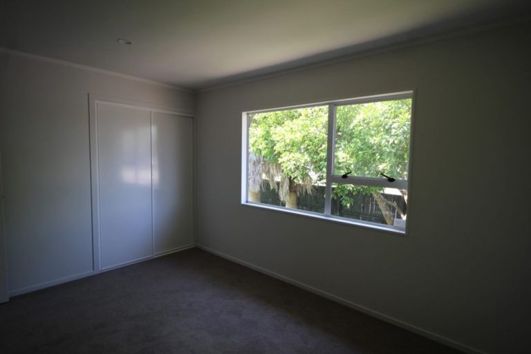 Photo of property in 2 Frank Hewitt Street, Pukekohe, 2120