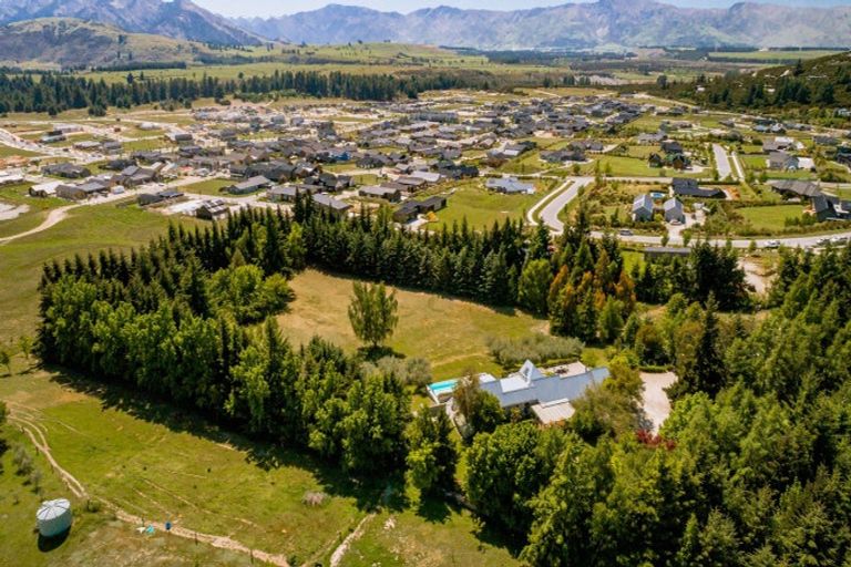 Photo of property in 504 Aubrey Road, Wanaka, 9305