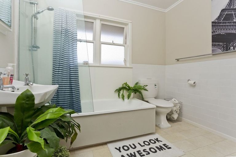 Photo of property in 2/38 Jutland Road, Hauraki, Auckland, 0622