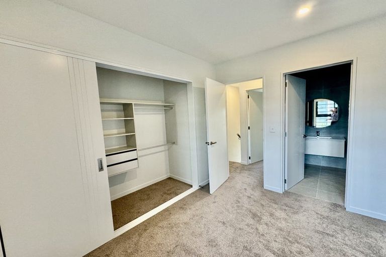 Photo of property in 98 Tarapuka Road, Westgate, Auckland, 0814