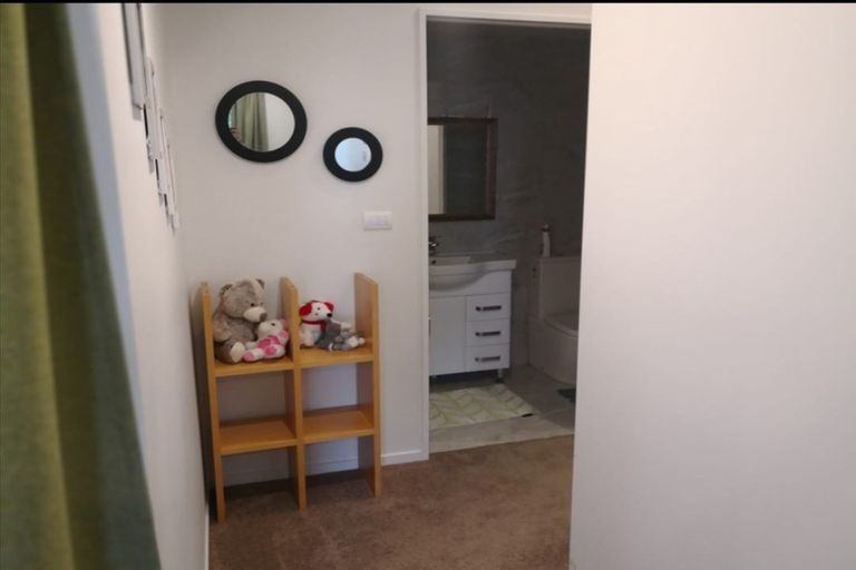 Photo of property in 29 Aldon Lane, The Gardens, Auckland, 2105