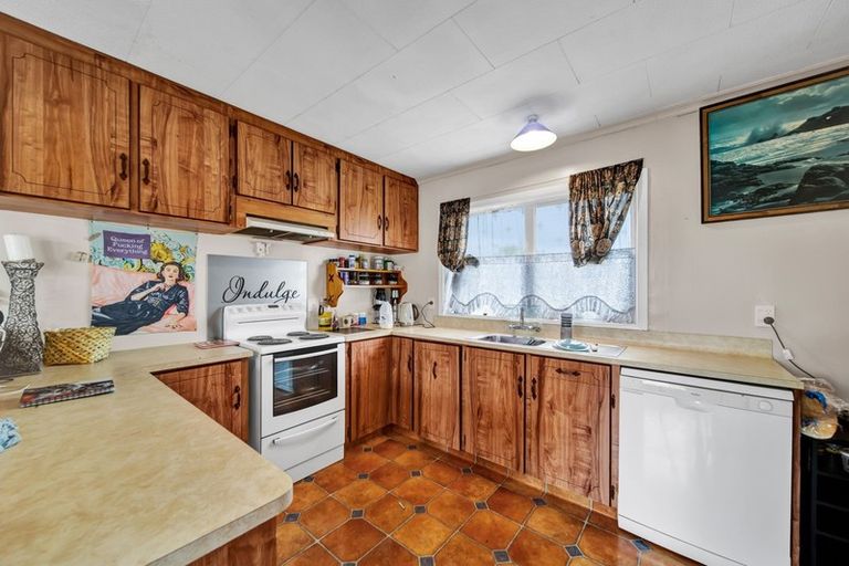 Photo of property in 152 Miranda Street, Stratford, 4332