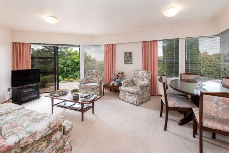 Photo of property in 15 Currell Way, Somerville, Auckland, 2014