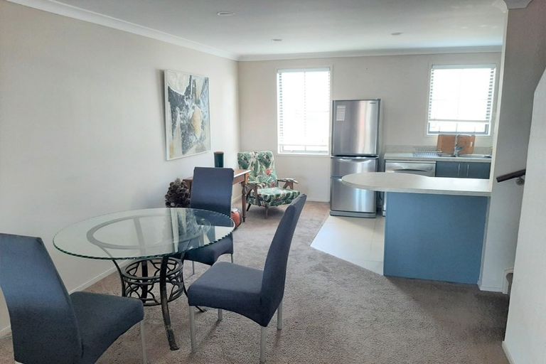 Photo of property in 11/97b Mokoia Road, Birkenhead, Auckland, 0626