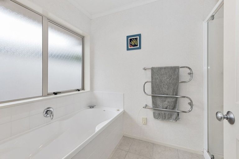 Photo of property in 30 The Esplanade, Huntington, Hamilton, 3210