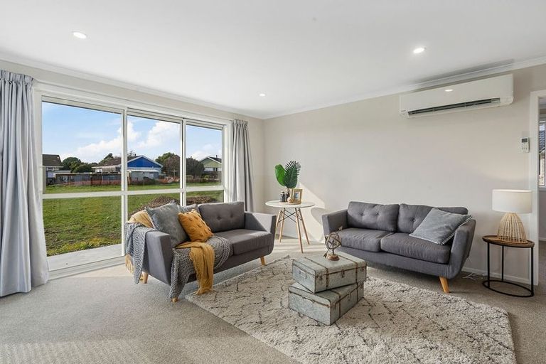 Photo of property in 68 Hinemoa Street, Levin, 5510