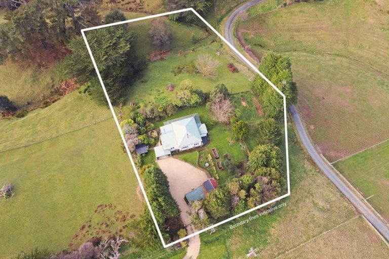 Photo of property in 3 Adolphus Street, Norsewood, 4974