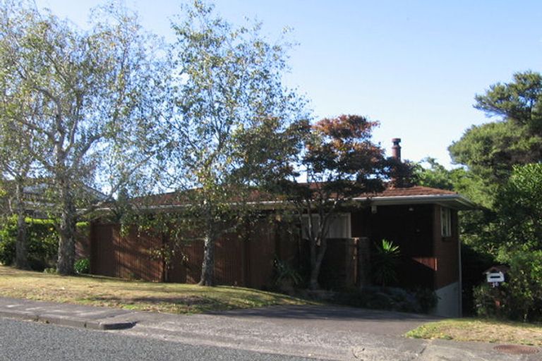 Photo of property in 36 Raymond Terrace, Northcote, Auckland, 0627