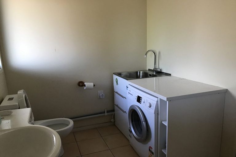 Photo of property in 86 Hadfield Street, Beach Haven, Auckland, 0626