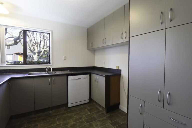 Photo of property in 9 Rolleston Street, Hokowhitu, Palmerston North, 4410