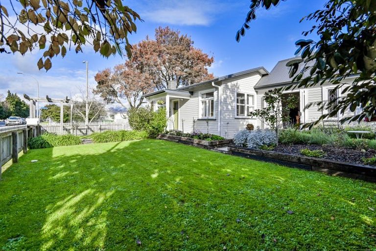 Photo of property in 207 Murdoch Road East, Akina, Hastings, 4122