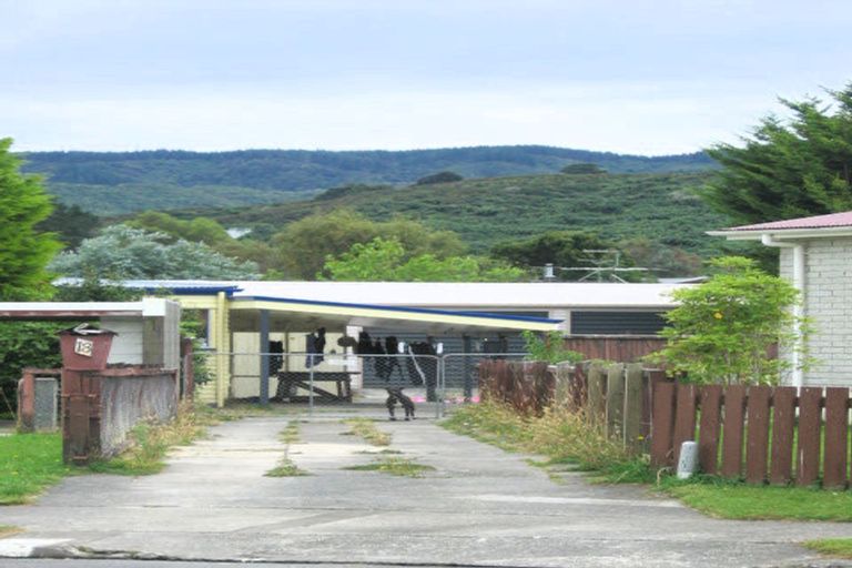 Photo of property in 18 Edelweiss Grove, Timberlea, Upper Hutt, 5018