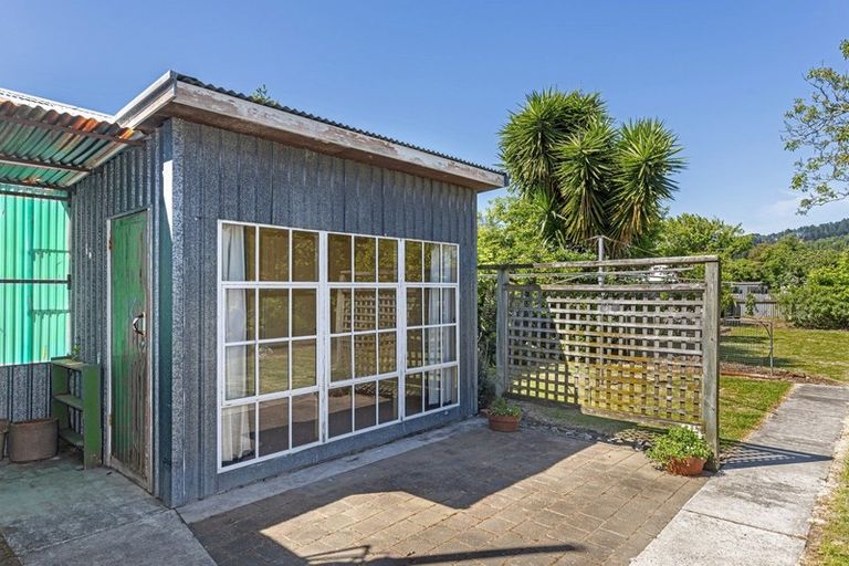 Photo of property in 127 Iranui Road, Inner Kaiti, Gisborne, 4010