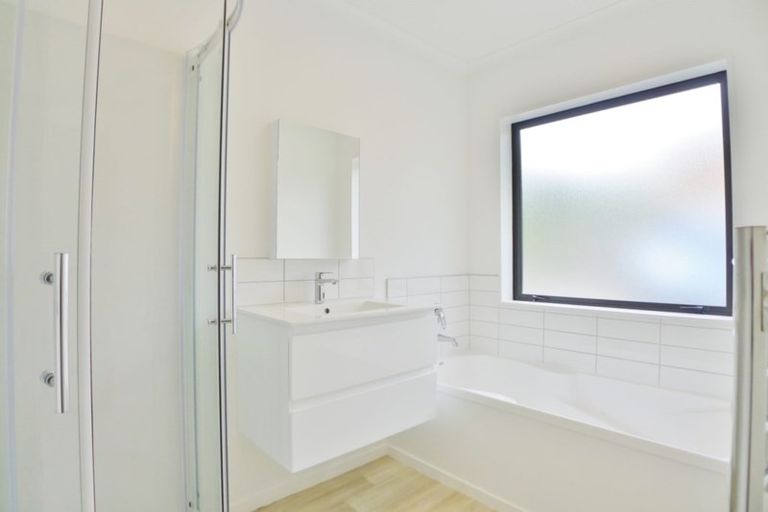 Photo of property in 19b Tait Street, Avondale, Auckland, 1026