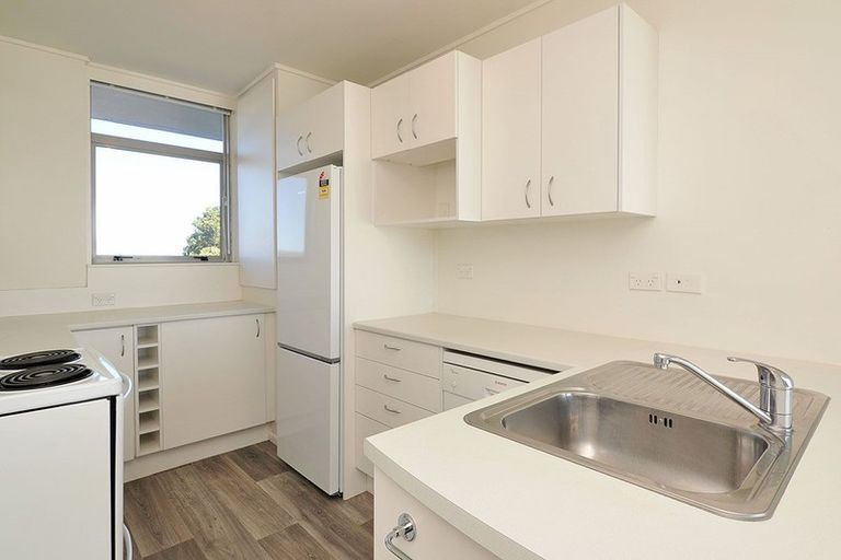 Photo of property in 23 Rangitane Street, Maupuia, Wellington, 6022