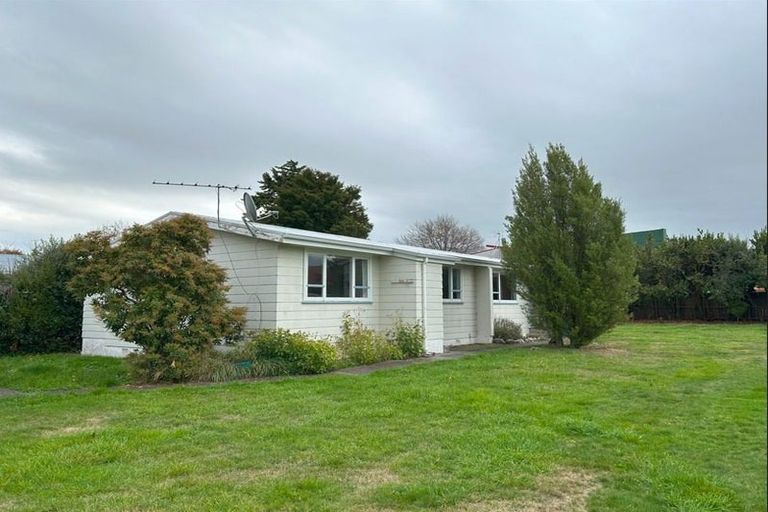 Photo of property in 180-182 East Street, Greytown, 5712