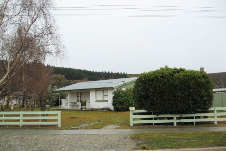 Photo of property in 24 Newcastle Street, Clyde, 9330