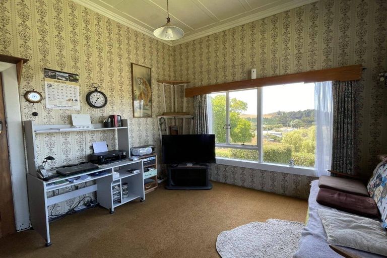 Photo of property in 15 Easons Road, Hampden, 9410