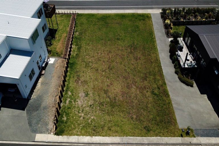 Photo of property in 3 Milky Way, Langs Beach, 0582