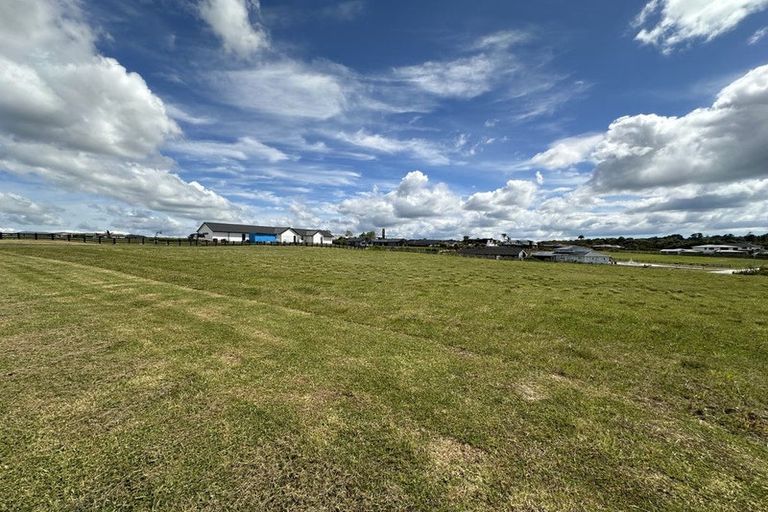 Photo of property in 26 Throttle Close, Dairy Flat, 0794