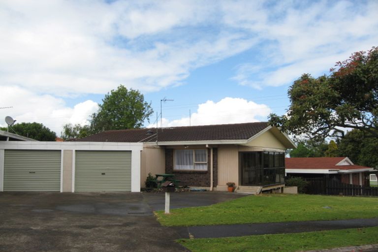 Photo of property in 14a Balgowan Terrace, Conifer Grove, Takanini, 2112