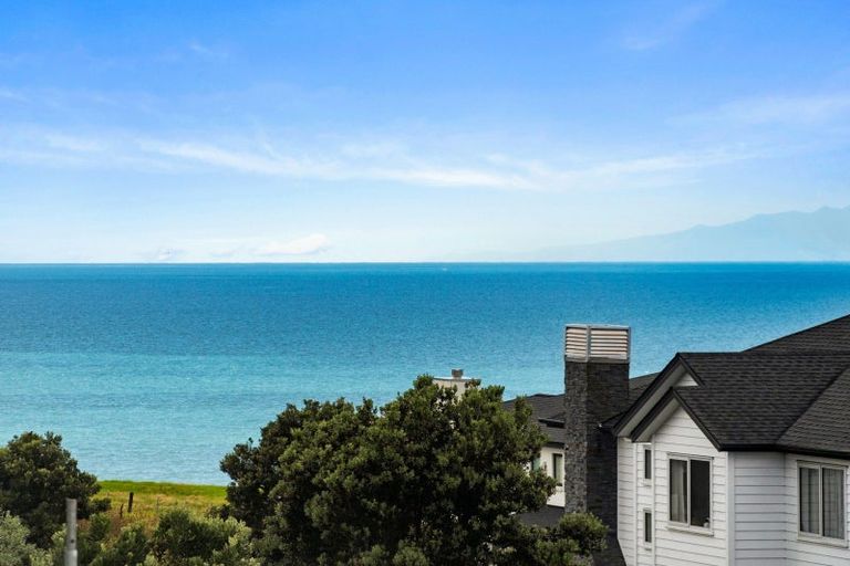 Photo of property in 53 Bearing Parade, Long Bay, Auckland, 0630