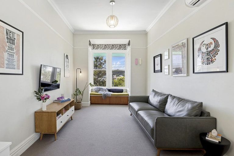 Photo of property in 8 Stanley Street, Berhampore, Wellington, 6023