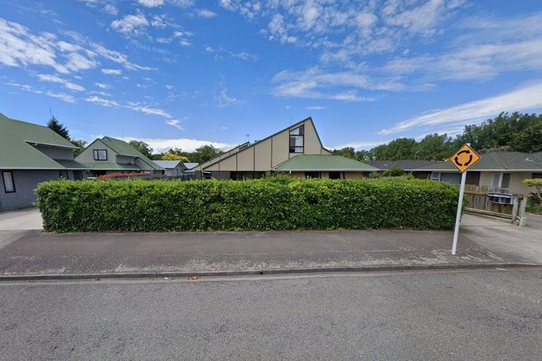 Photo of property in 2/494 Ferguson Street, Palmerston North, 4410