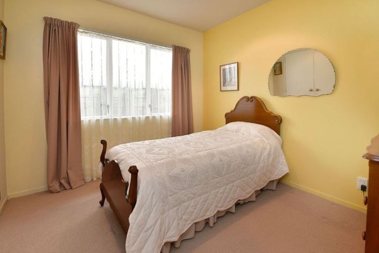 Photo of property in 1/4 Rosario Crescent, Red Beach, 0932