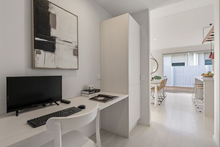 Photo of property in 83 Sandhurst Drive, Papamoa Beach, Papamoa, 3118