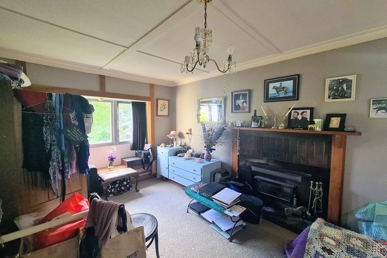 Photo of property in 13 Beach Street, Tangimoana, 4822