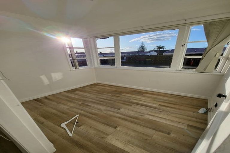 Photo of property in 1/120 Saint George Street, Papatoetoe, Auckland, 2025