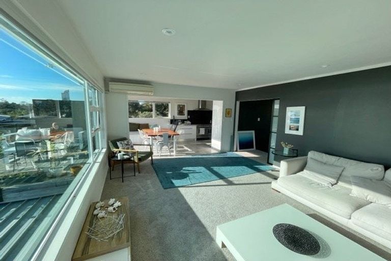 Photo of property in 1/49 Lake View Road, Takapuna, Auckland, 0622