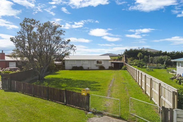 Photo of property in 61 Edinburgh Terrace, Foxton Beach, Foxton, 4815