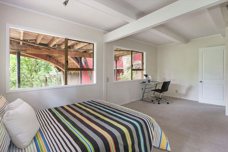 Photo of property in 336 Huia Road, Titirangi, Auckland, 0604