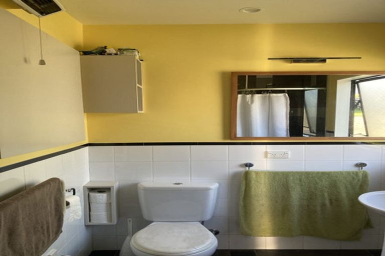 Photo of property in 5a Ron Parlane Place, Titahi Bay, Porirua, 5022