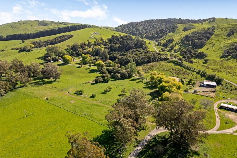 Photo of property in 1169a Ponatahi Road, Ponatahi, Carterton, 5792