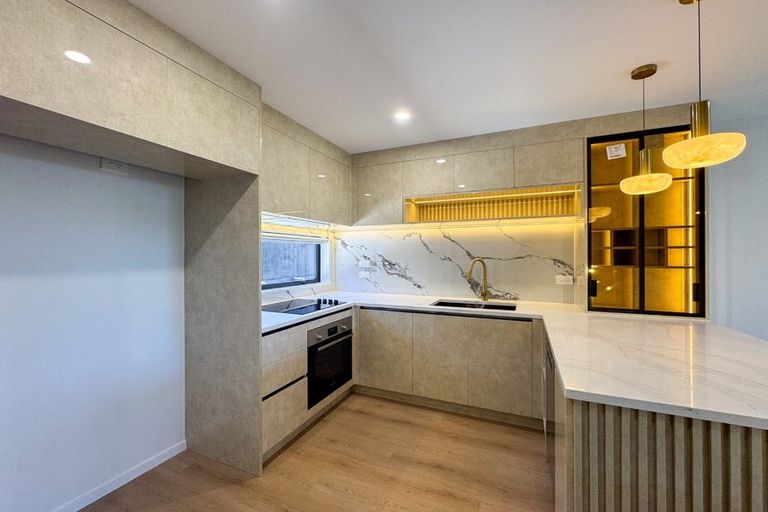 Photo of property in 6/9 Utting Street, Birkdale, Auckland, 0626