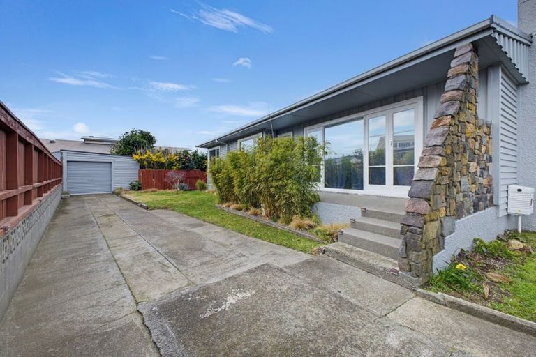 Photo of property in 31 Trafalgar Street, Westown, New Plymouth, 4310